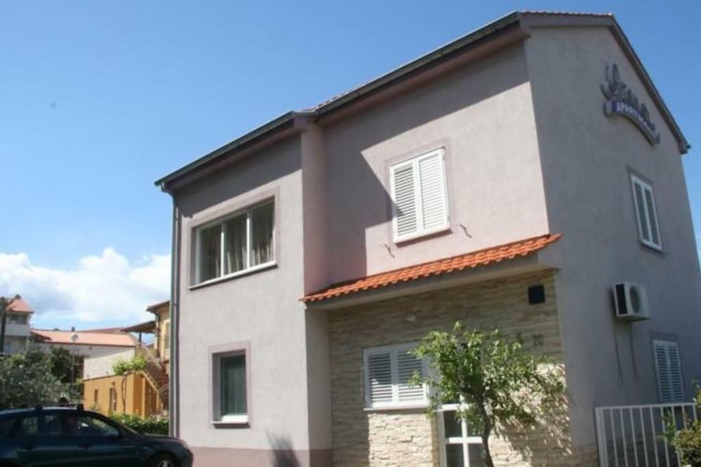 Apartmani Irena Jezevac 크르크 외부 사진